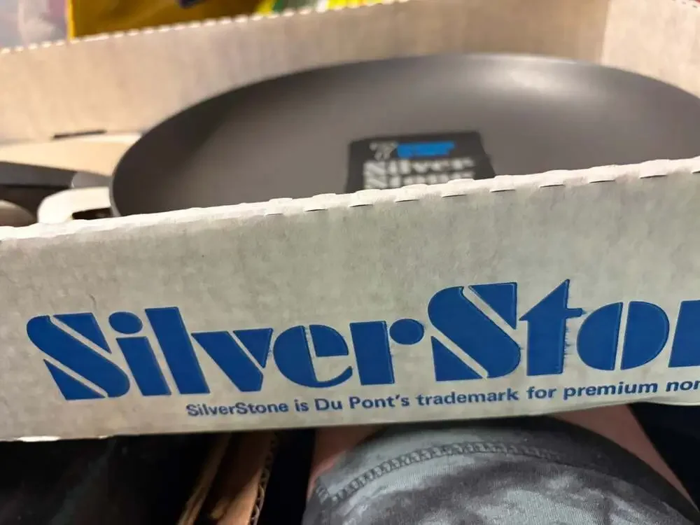 Vintage 12 1/2 Inch Skillet and Cover with SilverStone Non-Stick Surface